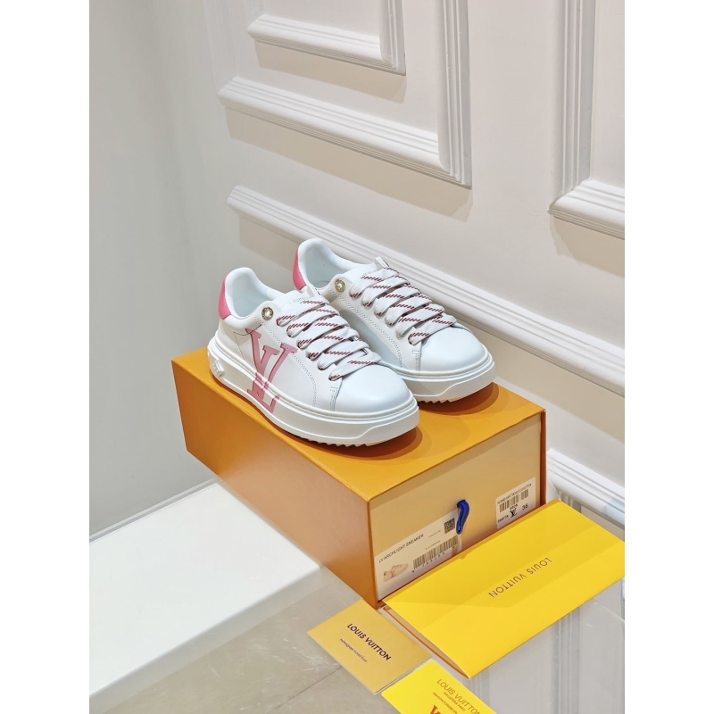 l**is V*t*n sneakers